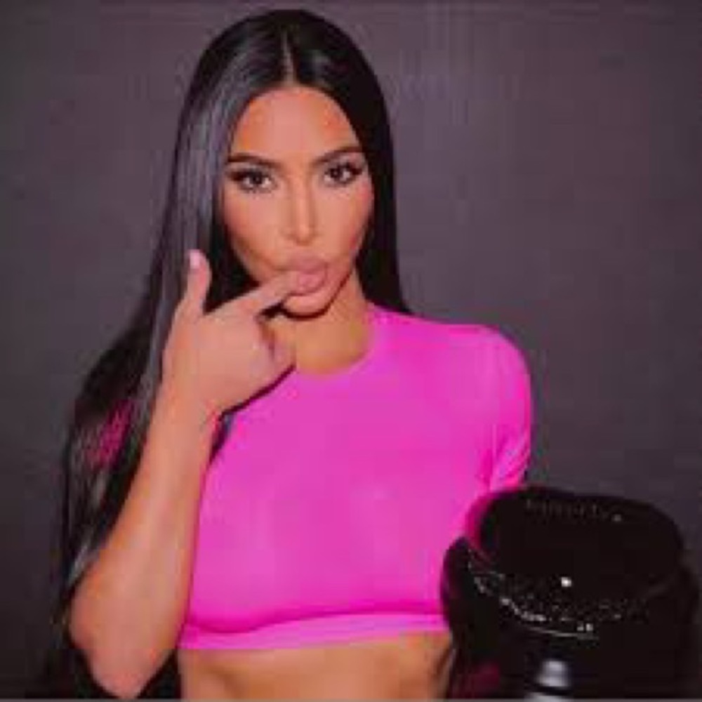 NWT SKIMS Neon Pink Crop Top - Picture 3 of 4